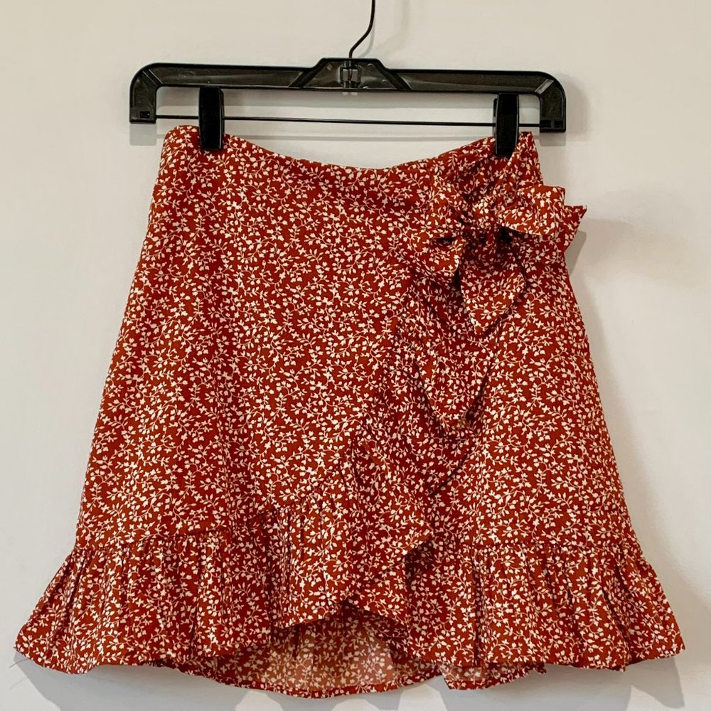 Ruffle Trim Wrap Knot Side Skirt